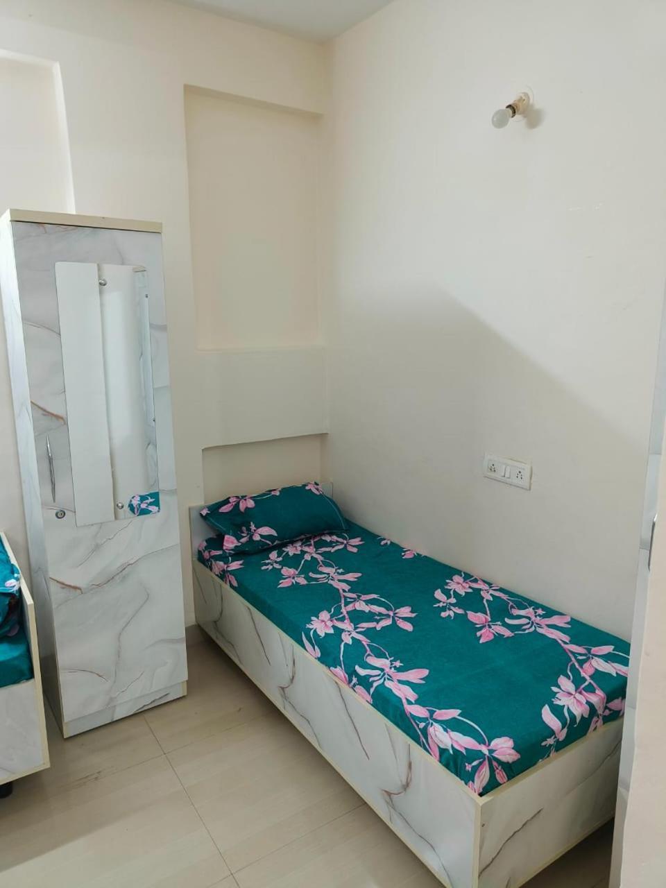 Modern Pg Pune Exterior foto